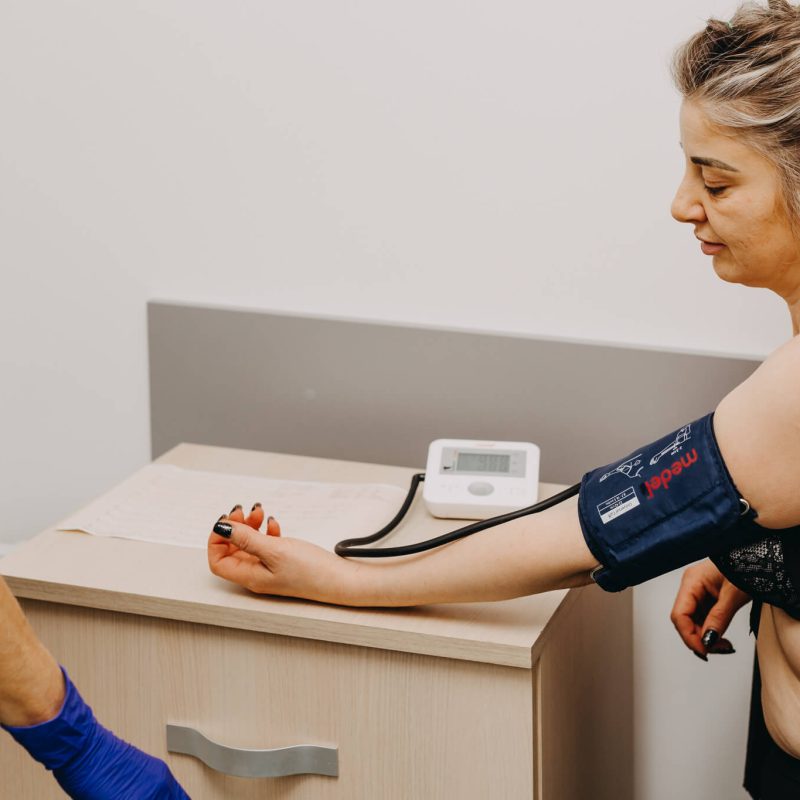 Despre Noi 4 imagine consultatie cardiologie clinica alteo bistrita